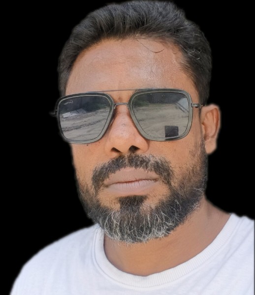 Md Bayzid, 42, Boissysaintlger