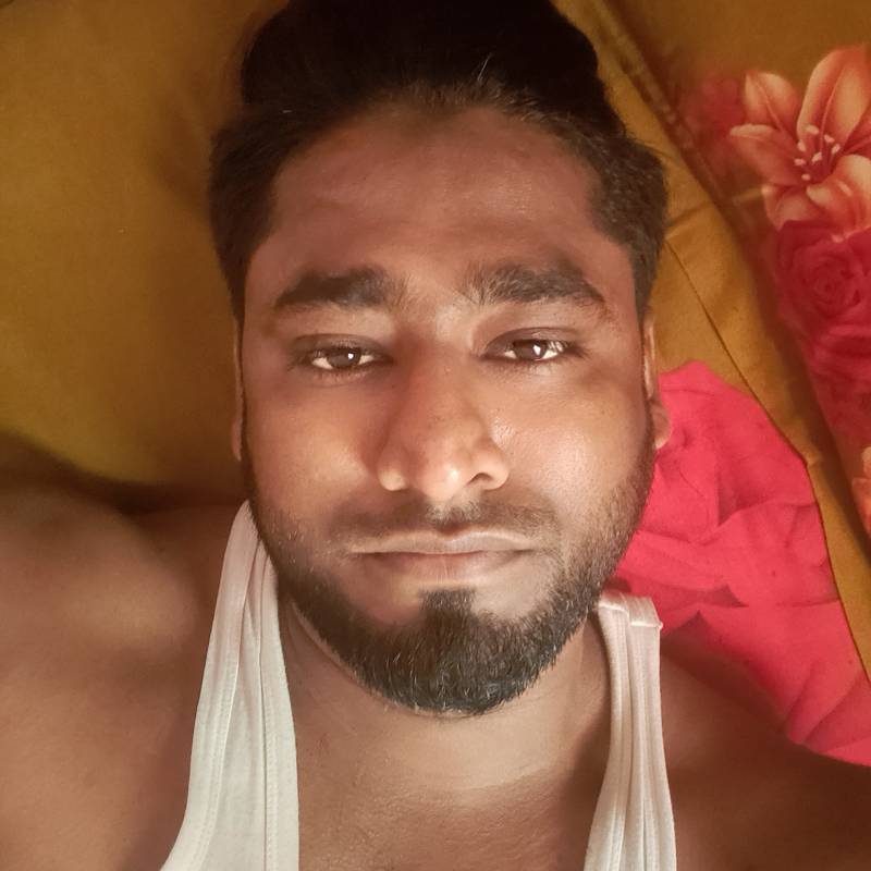 Anis, 32, Matautu