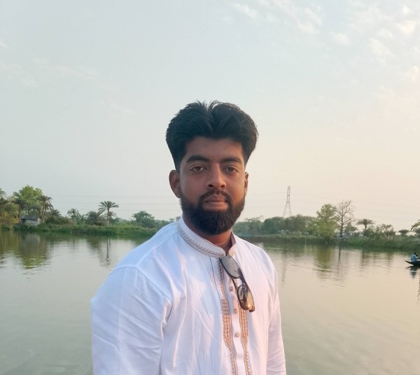 Md Nasim Reza Sujon, 27, Par De Minas