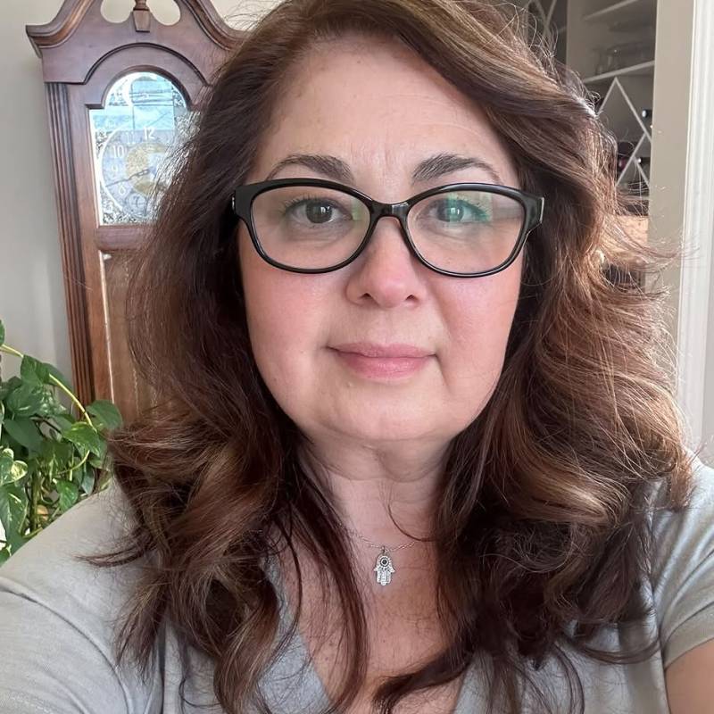 Caroline, 40, Karahia