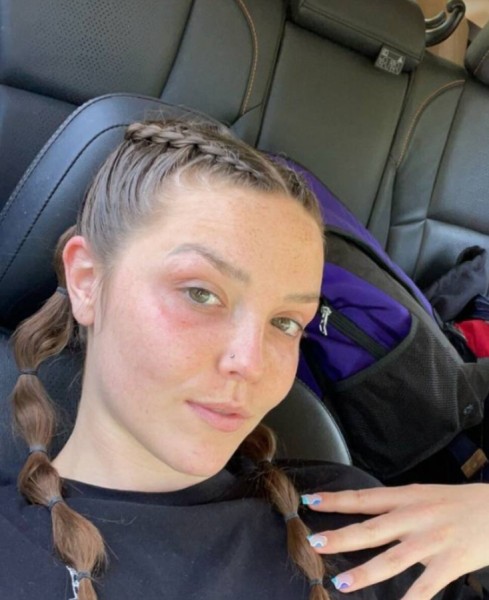 Kelly, 30, Aymangala