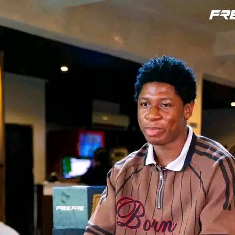 Chimezie Christopher, 18, Funes