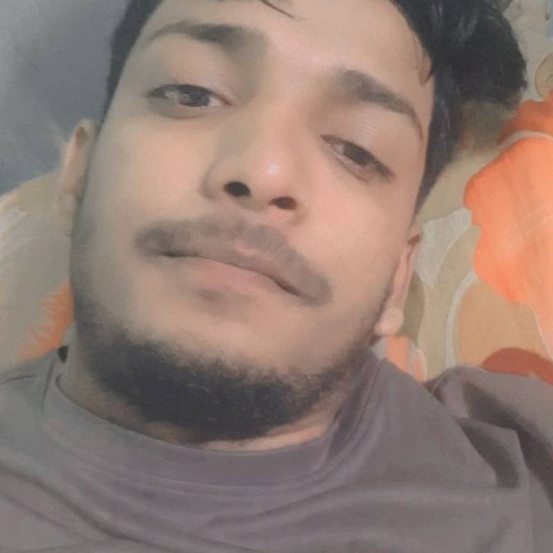 Roki, 24, Moinesti