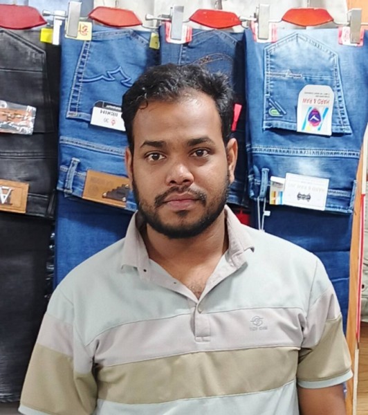 khan, 24, Snnai