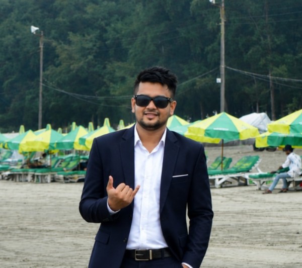 ALOM, 25, Bangladesh