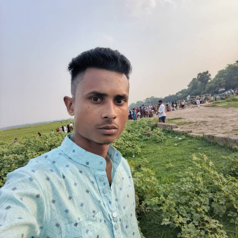 HAMZA VAI, 25, Zuid Holland