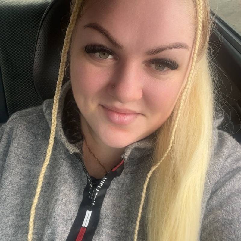 Anna, 35, Vushtrri