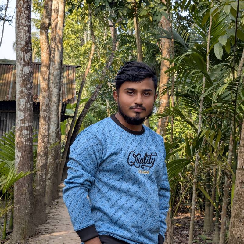 Md Rabiul Islam, 23, Long Xuyn