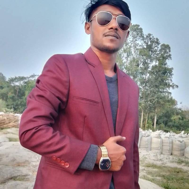 Joy khan, 28, zambia