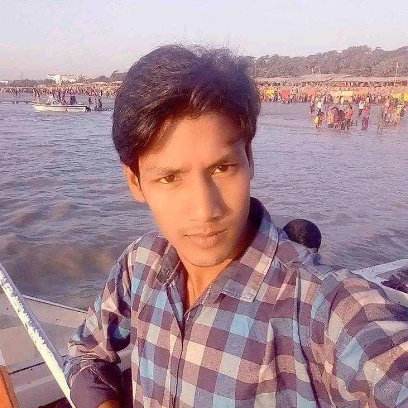 Mir, 25, Soanierana Ivongo