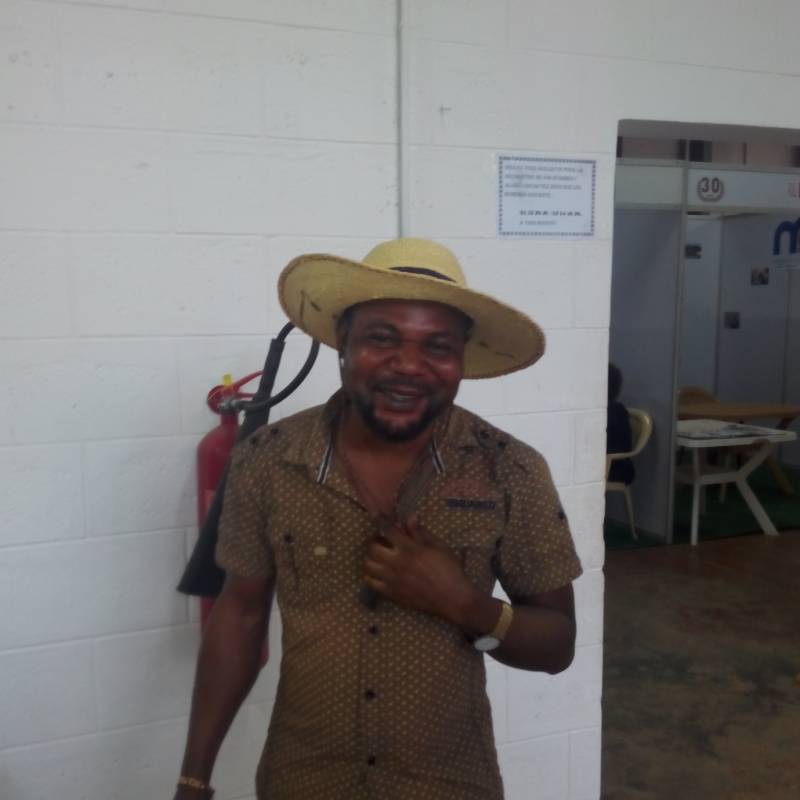 johnGG, 51, Togo