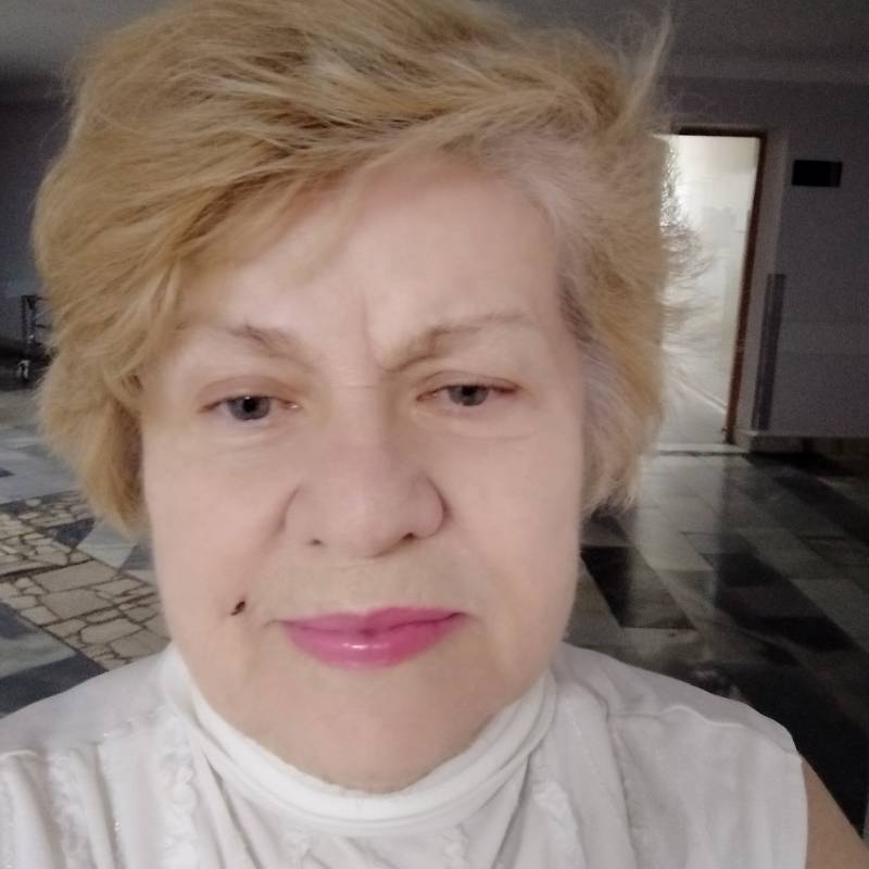 K., 19, Alexandra