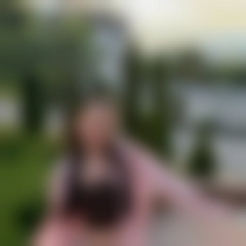 Gloria, 37, Kenya