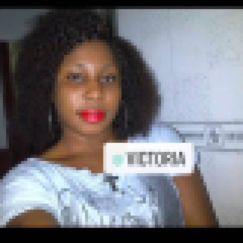 Victoria, 18, Ternate