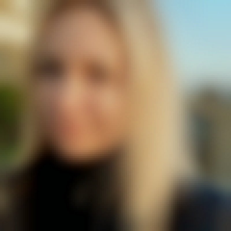 Laura, 35, Ughara