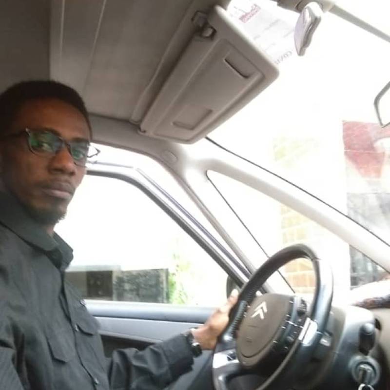Bonny, 43, Brila