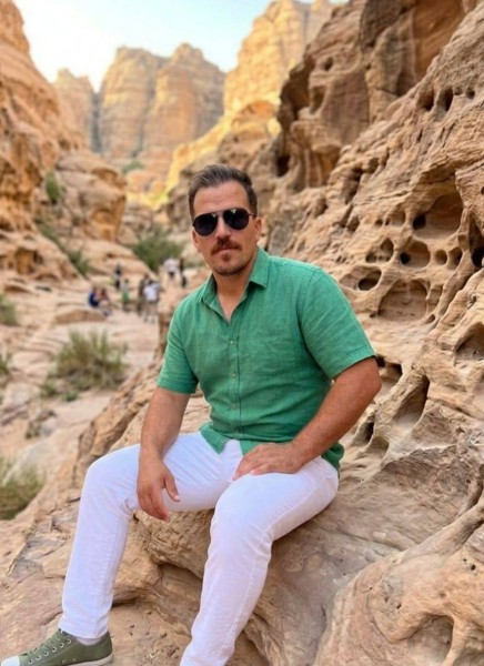 Wesm, 27, Terryville