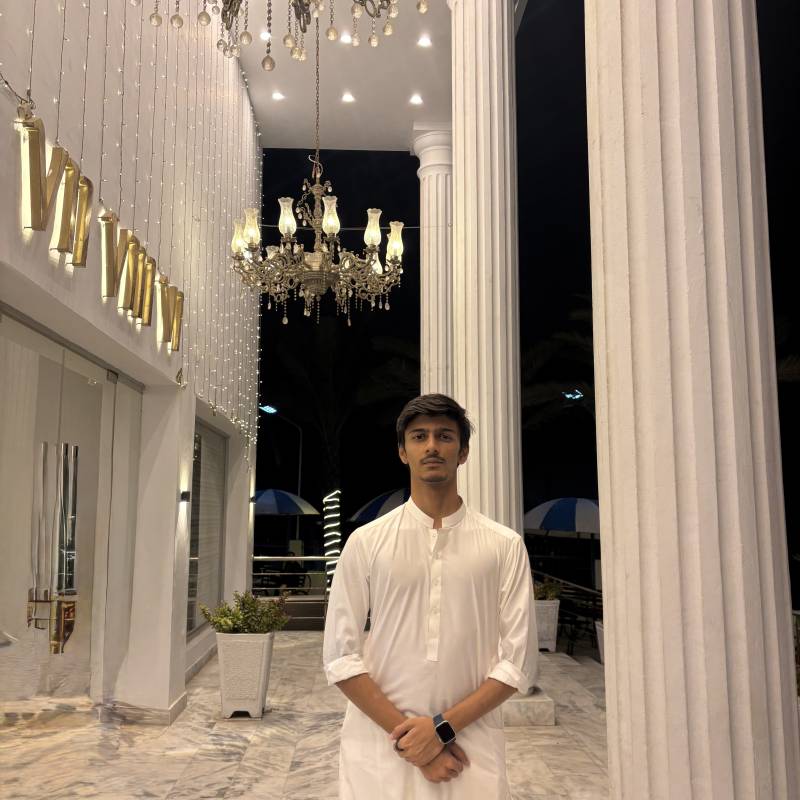 Ali, 20, Pazaryeri