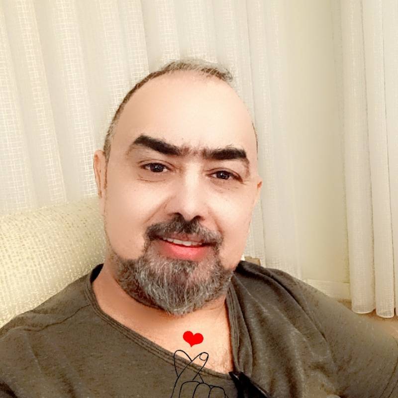 Salah, 18, Longtang