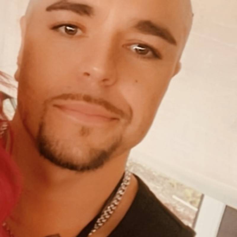 Adam, 38, oakville