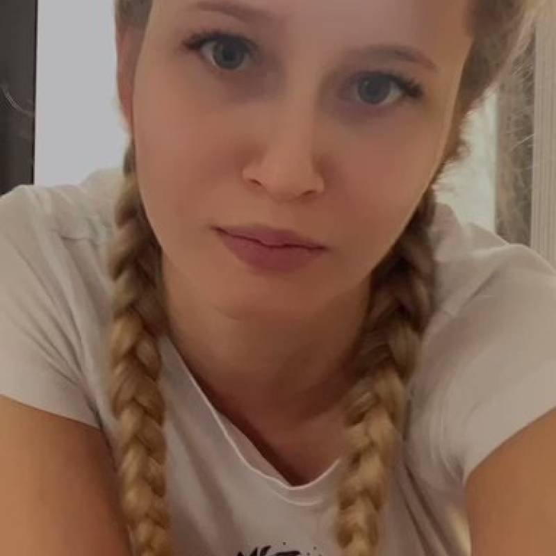 Stella brooks, 30, Nonahi