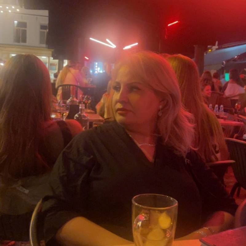 SARAH, 52, Lodhran