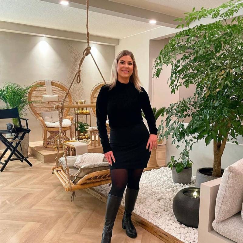 Julie, 34, Seneca