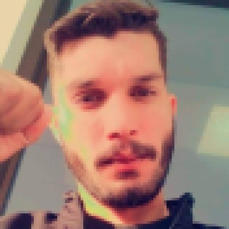 Meer, 27, Campobasso