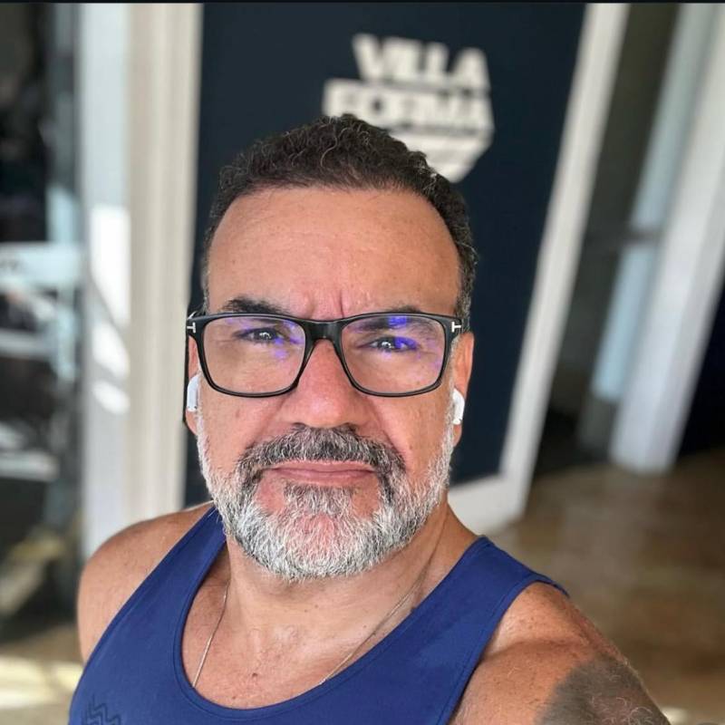 Thompson miller, 62, Mendrisio