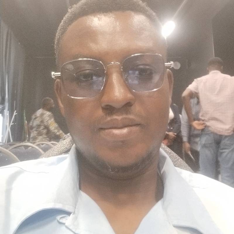 Edwin Apraku, 42, Sintgenesiusrode