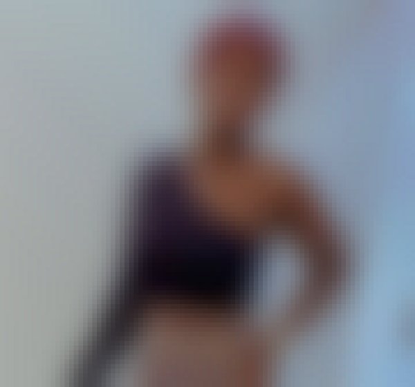 Liah, 30, Kenya