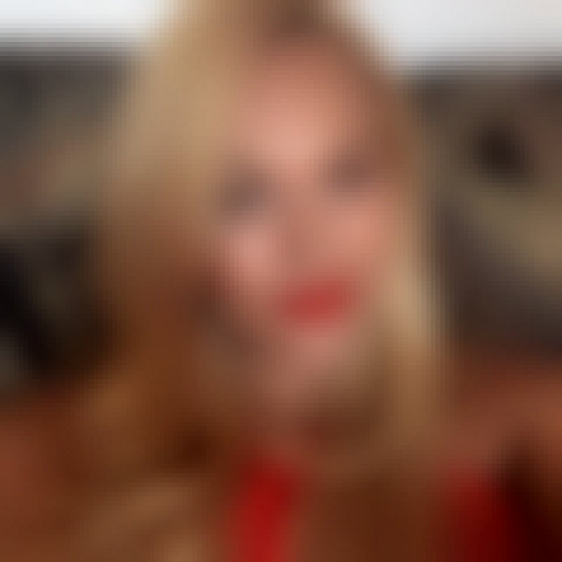 Sandra, 36, Pakistan