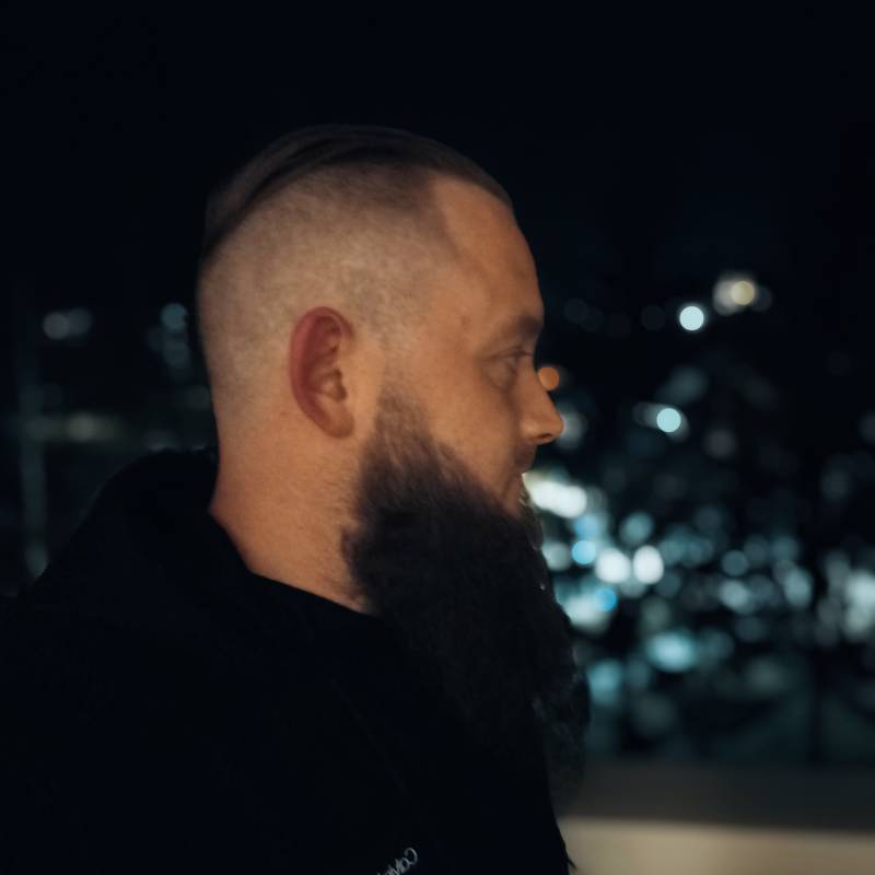 Edgaras, 33, Kernersville