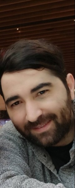 Love999, 40, Menaceur