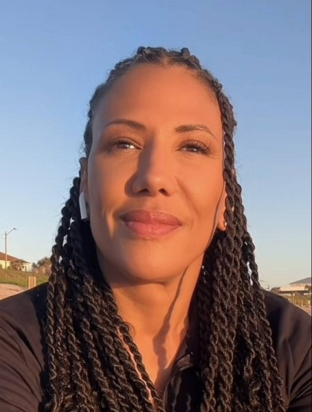 Lucy, 45, Dhangahi