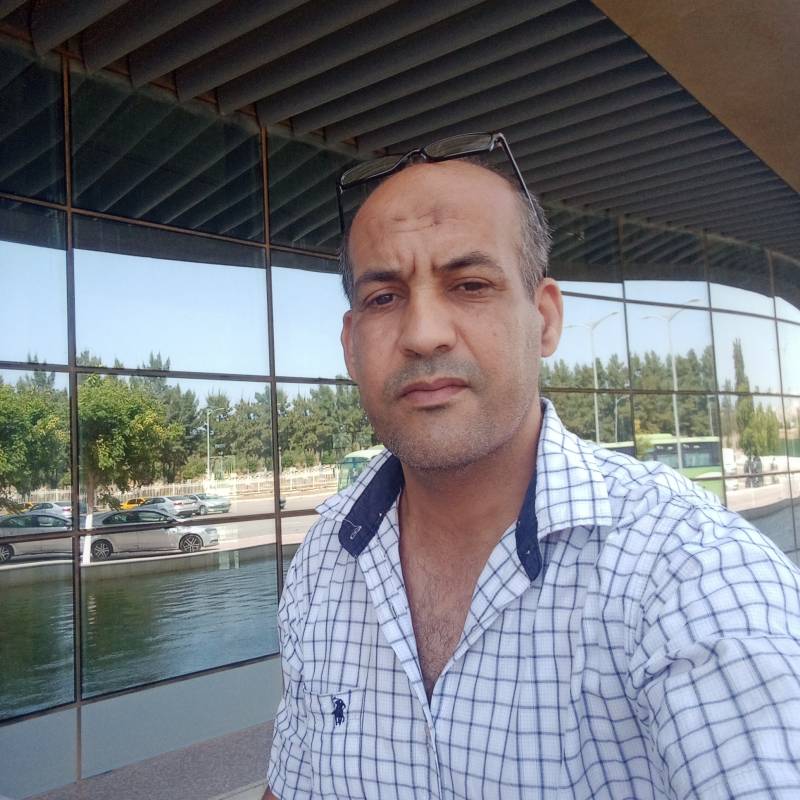 Ahmed, 51, Tarutung