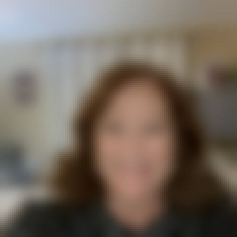 Regina, 51, Malta