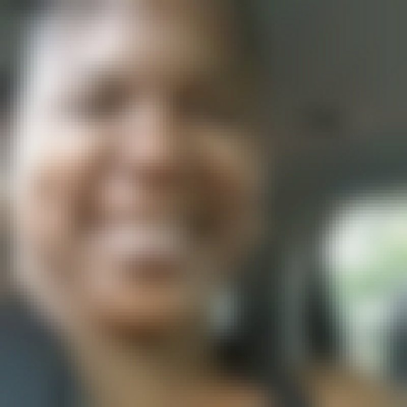 Eliz, 52, Balangkas