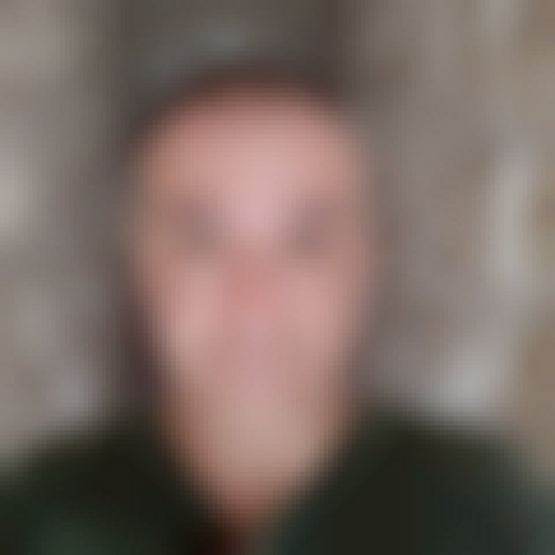 moro, 40, Manzanillo
