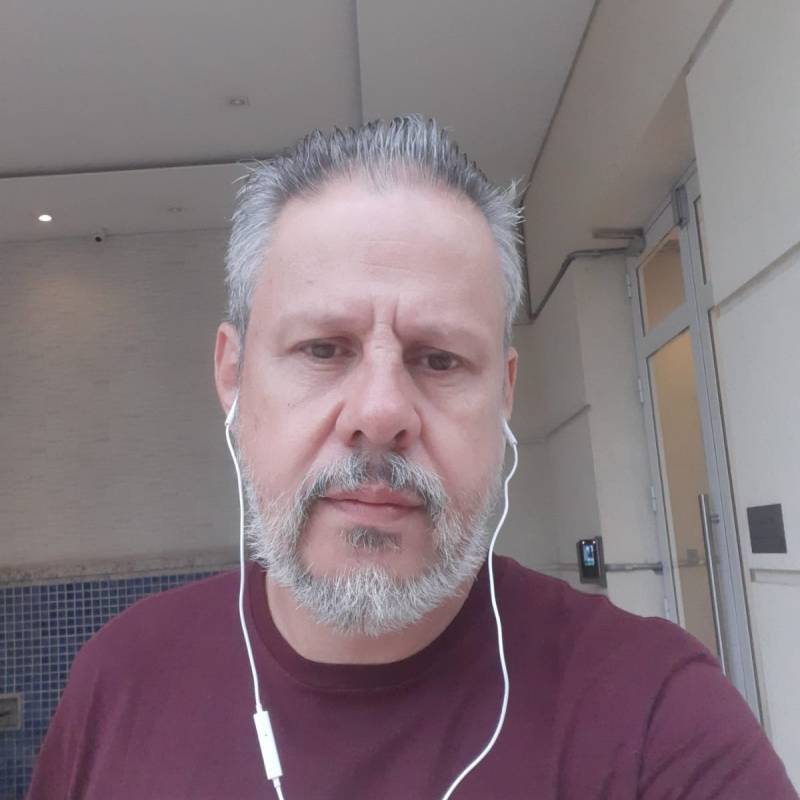 Teodoro, 55, Dehe Sh