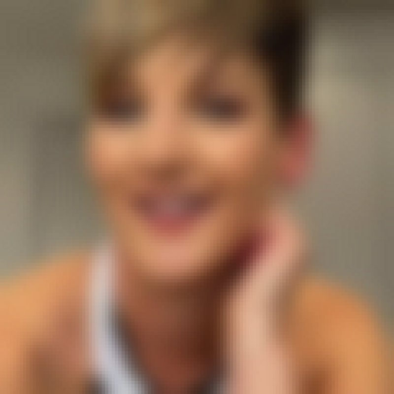 Hannah Brooke, 41, Taylor