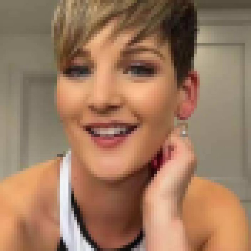 Hannah Brooke, 41, United Kingdom
