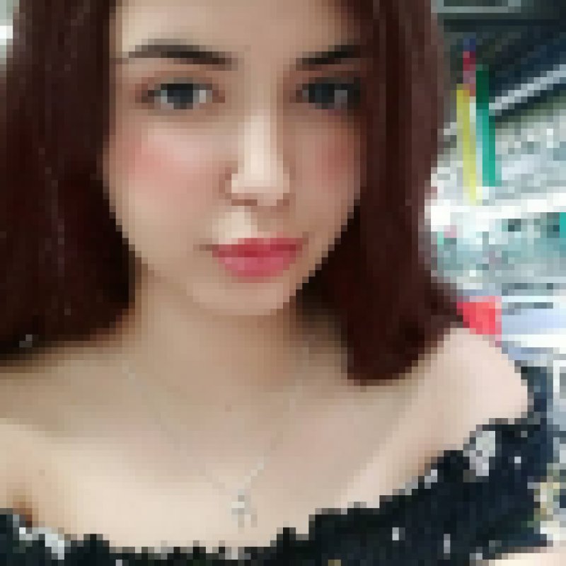 rebekah, 28, Japan