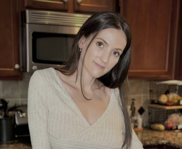 Vicky, 37, Hanumana