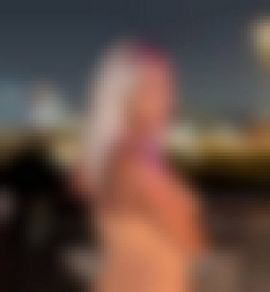 Jennifer, 26, Swansea