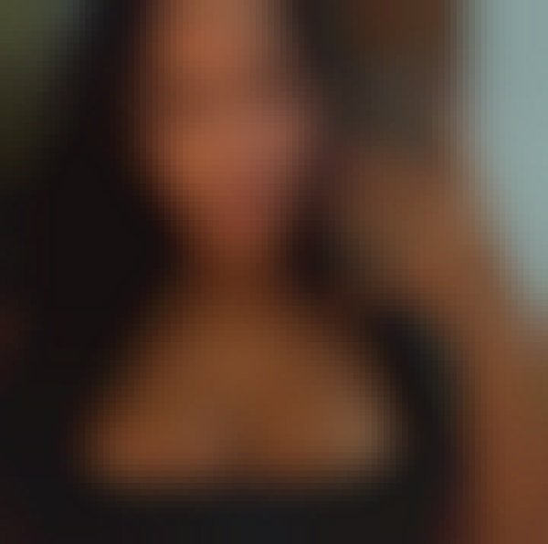 Gabriela, 24, Clarksburg
