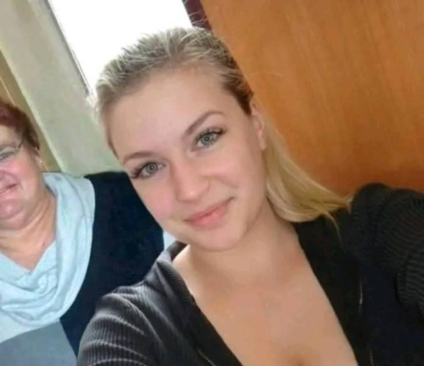 Anita, 45, Barnoldswick