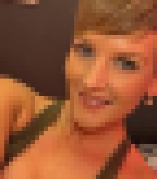 Hannah Brookes, 38, Severokurilsk