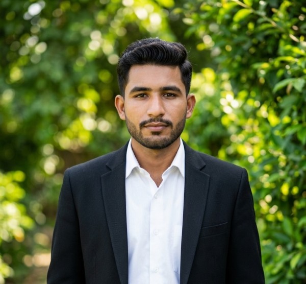 Ch Yasir, 19, Anteza