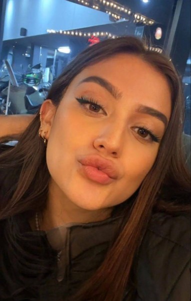Kendall, 30, Cabanaquinta